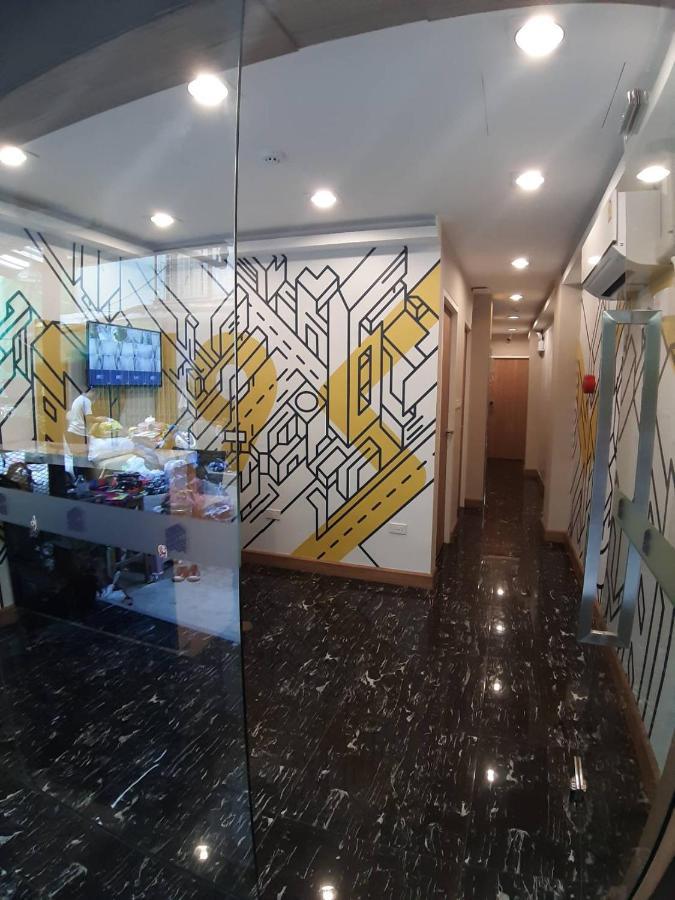 Pratunam19 Hotel Бангкок Экстерьер фото